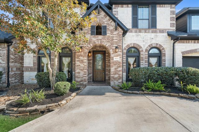 18703 S Bee Cave Springs Circle, Cypress, TX 77433