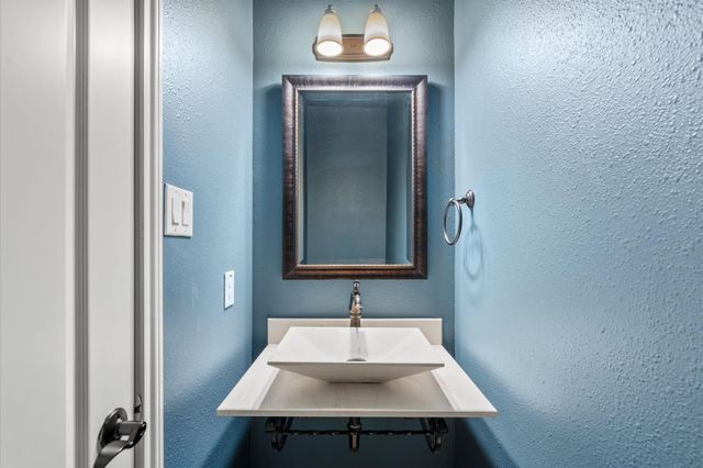 18703 S Bee Cave Springs Circle, Cypress, TX 77433