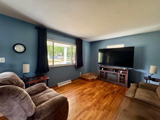 3730 Holly Avenue, Flint, MI 48506