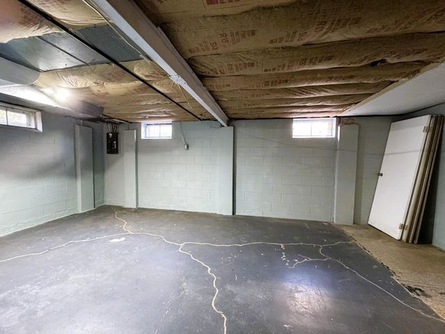 3730 Holly Avenue, Flint, MI 48506