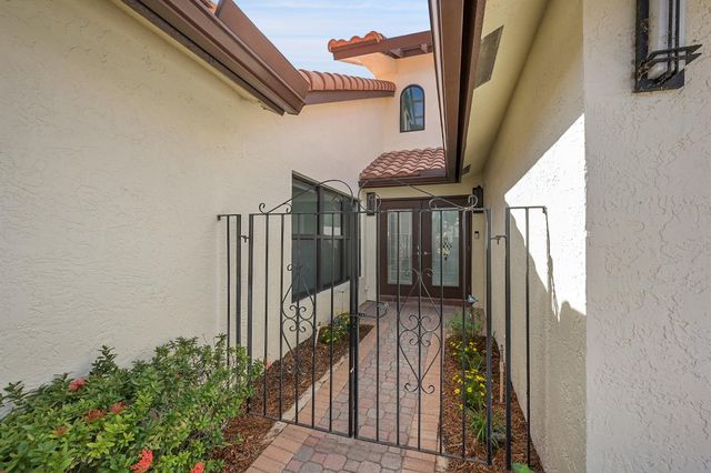 22573 Esplanada Drive, Boca Raton, FL 33433