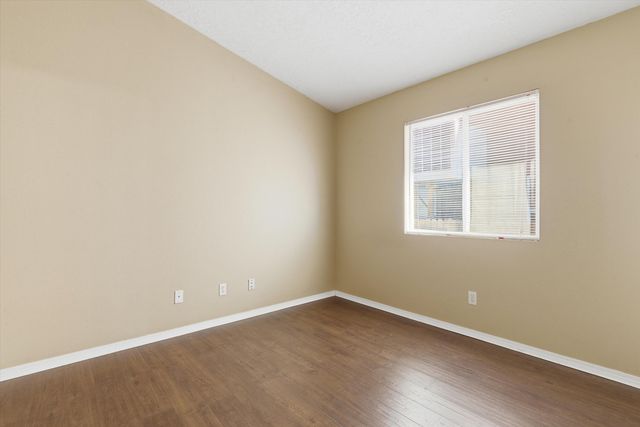 6035 Stargazer Avenue NW, Albuquerque, NM 87114