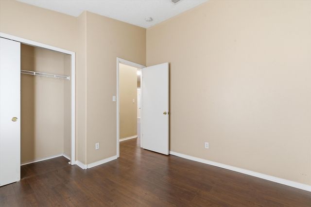 6035 Stargazer Avenue NW, Albuquerque, NM 87114