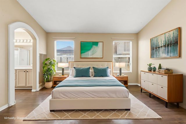 6035 Stargazer Avenue NW, Albuquerque, NM 87114