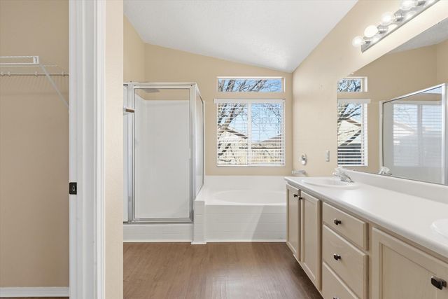 6035 Stargazer Avenue NW, Albuquerque, NM 87114