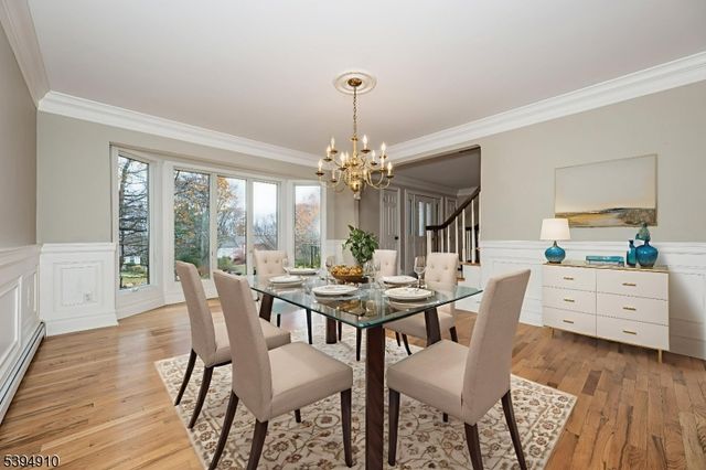 2 Denise Dr, Kinnelon Boro, NJ 07405