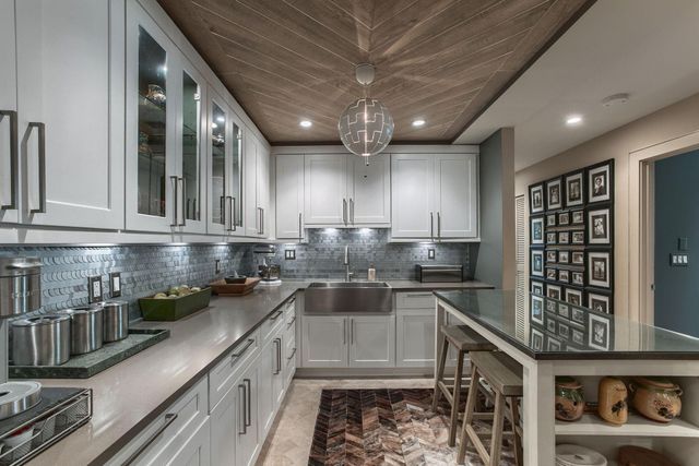 1209 N Lakeside Drive, Lake Worth Beach, FL 33460