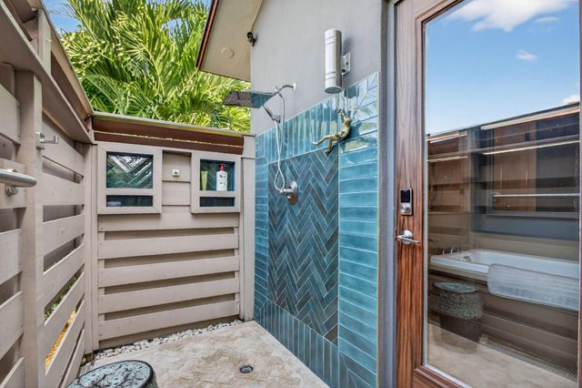 1209 N Lakeside Drive, Lake Worth Beach, FL 33460