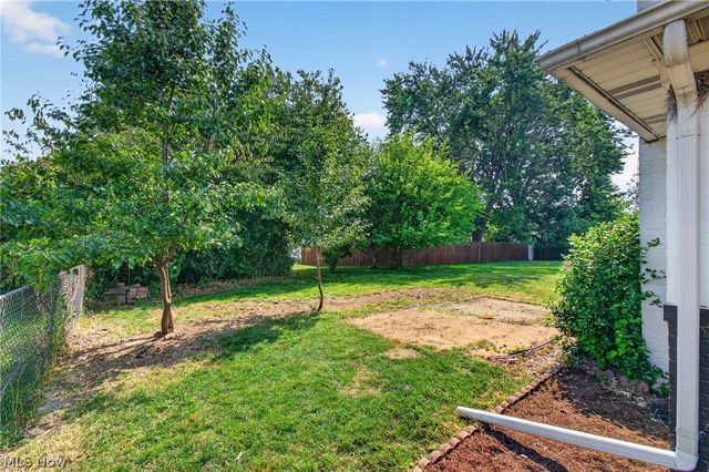 514 6th Street NW, North Canton, OH 44720