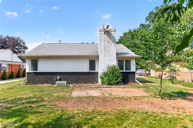 514 6th Street NW, North Canton, OH 44720