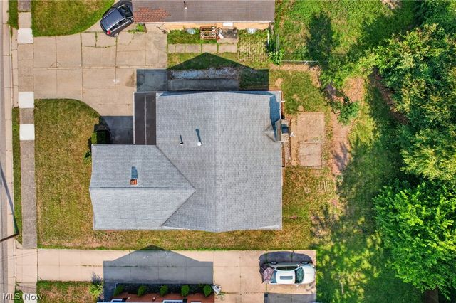 514 6th Street NW, North Canton, OH 44720