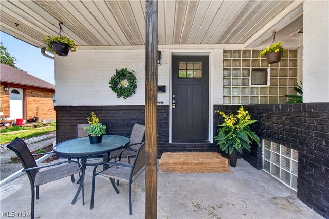 514 6th Street NW, North Canton, OH 44720