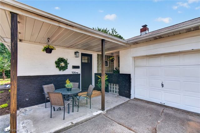 514 6th Street NW, North Canton, OH 44720