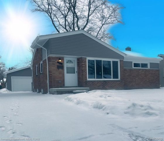 18743 Macarthur, Redford, MI 48240