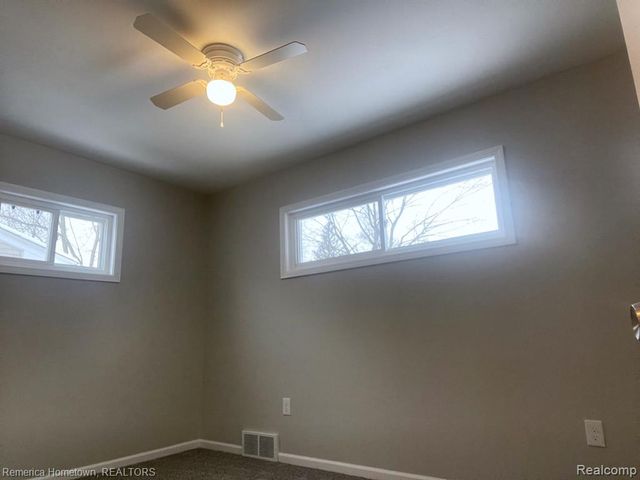 18743 Macarthur, Redford, MI 48240