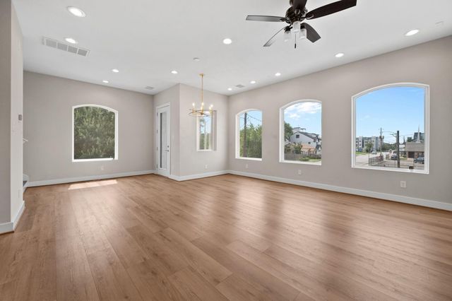 765 Grove Street, Houston, TX 77020