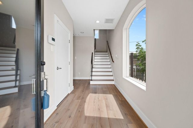 765 Grove Street, Houston, TX 77020