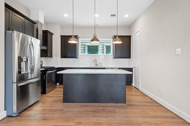 765 Grove Street, Houston, TX 77020