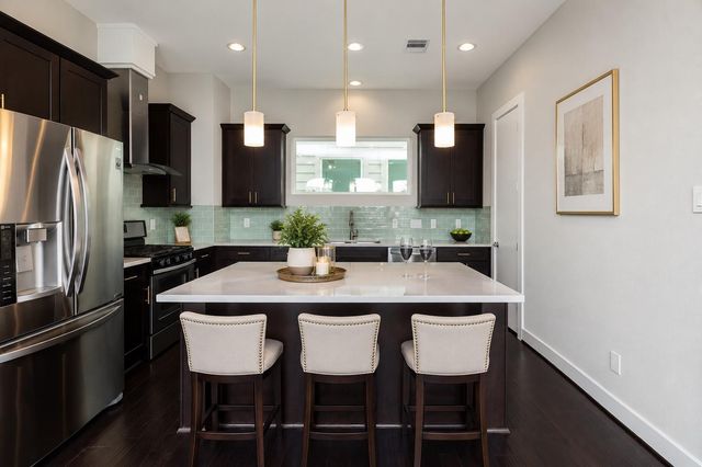 765 Grove Street, Houston, TX 77020