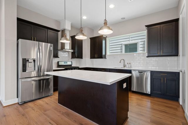 765 Grove Street, Houston, TX 77020