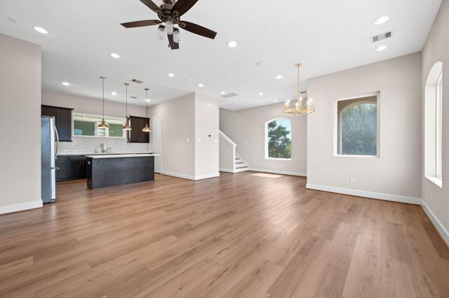 765 Grove Street, Houston, TX 77020