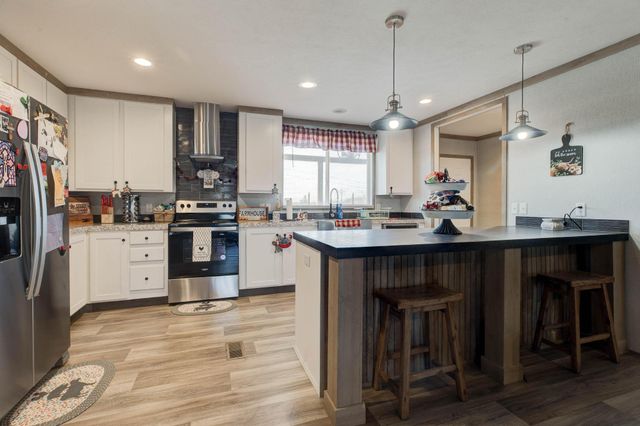 1693 Dan Ridge Road, Wellington, KY 40387