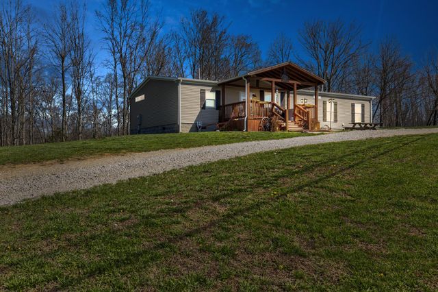 1693 Dan Ridge Road, Wellington, KY 40387