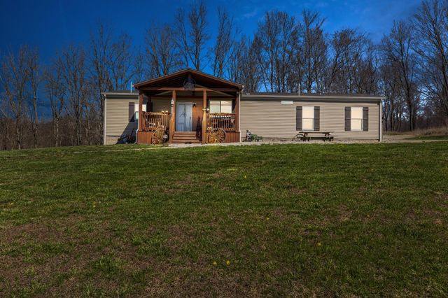 1693 Dan Ridge Road, Wellington, KY 40387