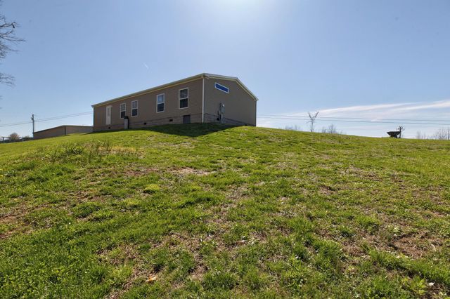 1693 Dan Ridge Road, Wellington, KY 40387