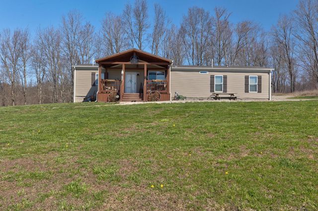 1693 Dan Ridge Road, Wellington, KY 40387