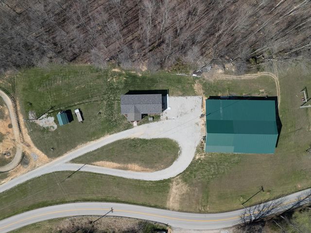 1693 Dan Ridge Road, Wellington, KY 40387
