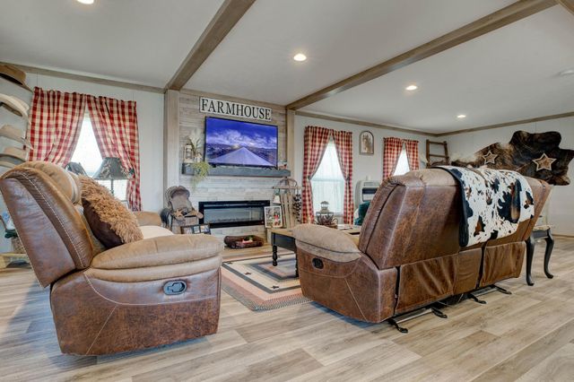 1693 Dan Ridge Road, Wellington, KY 40387