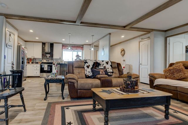 1693 Dan Ridge Road, Wellington, KY 40387