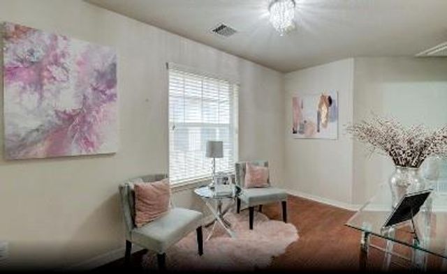 6439 W Linpar Court, Houston, TX 77040