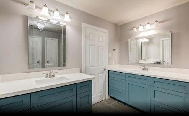 6439 W Linpar Court, Houston, TX 77040