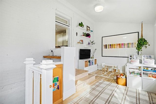 304 S Emerson Street, Denver, CO 80209