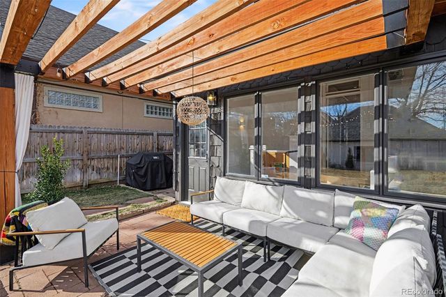 304 S Emerson Street, Denver, CO 80209