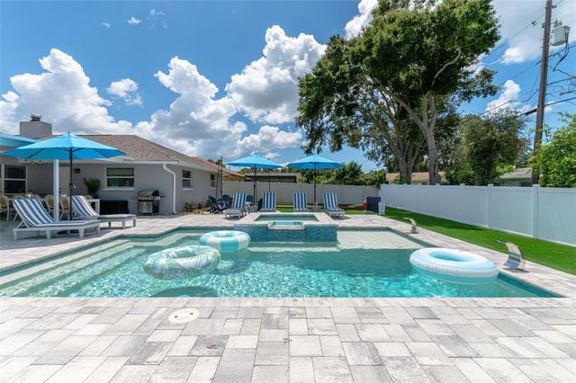 10656 FRANCES LANE, Largo, FL 33774