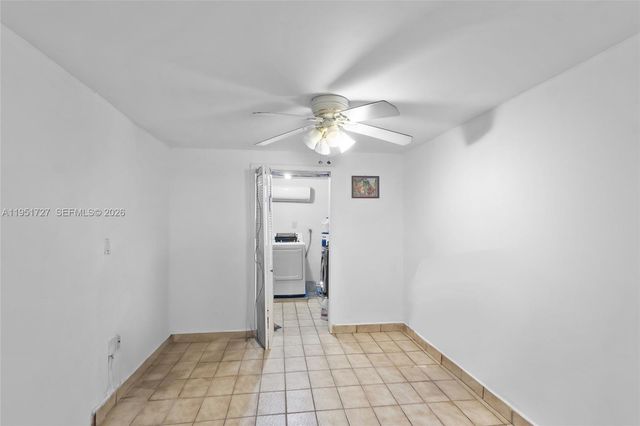 641 NE 56th Ct, Oakland Park, FL 33334