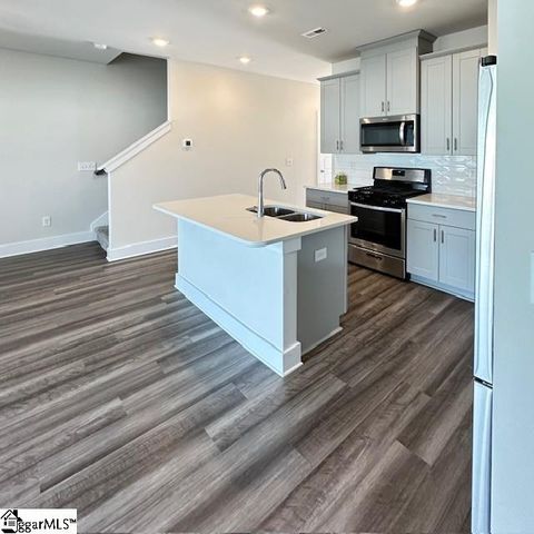 916 Yarn Way, Greer, SC 29651