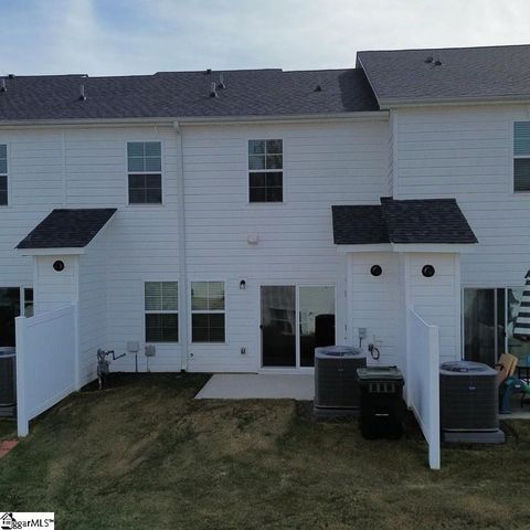 916 Yarn Way, Greer, SC 29651