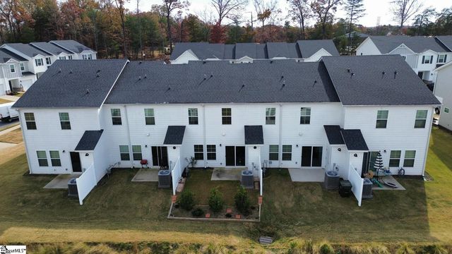 916 Yarn Way, Greer, SC 29651