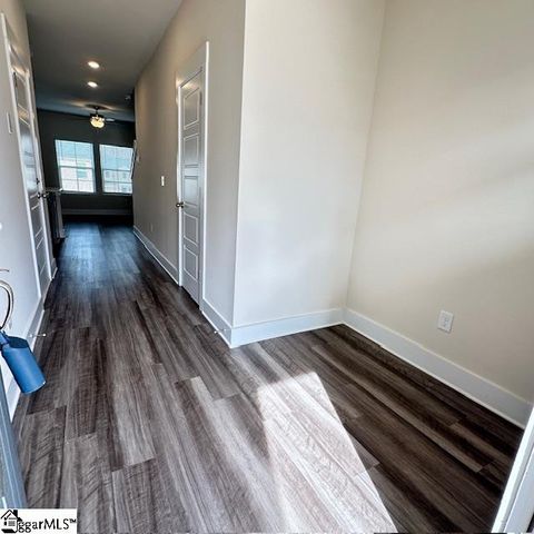 916 Yarn Way, Greer, SC 29651