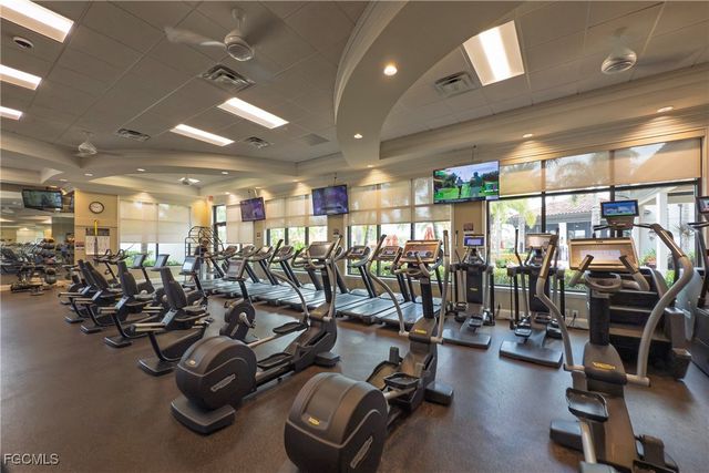 28095 Foxrock CT, Bonita Springs, FL 34135