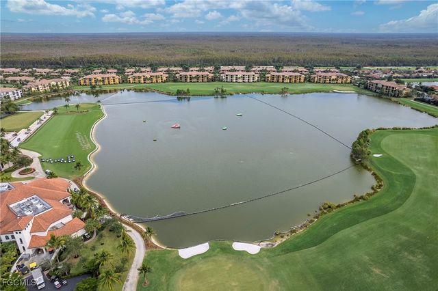 28095 Foxrock CT, Bonita Springs, FL 34135