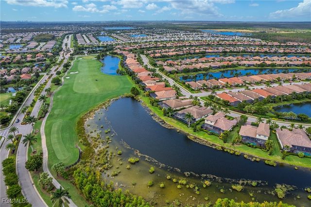 28095 Foxrock CT, Bonita Springs, FL 34135