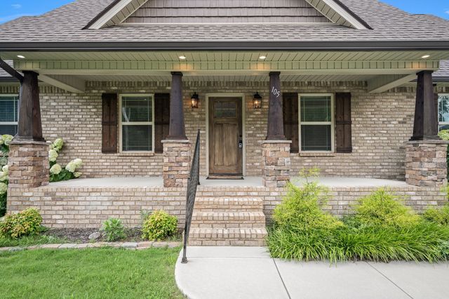 105 Cumberland Ct, Tullahoma, TN 37388