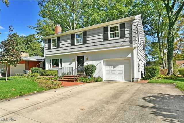 564 Adelaide Avenue NE, Warren, OH 44483