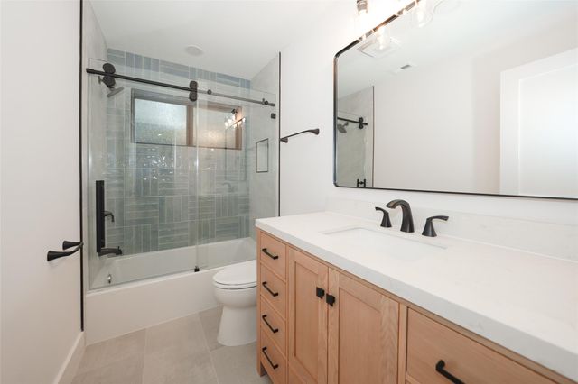 203 S Pathfinders Circle, The Woodlands, TX 77381