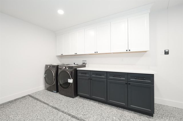 203 S Pathfinders Circle, The Woodlands, TX 77381